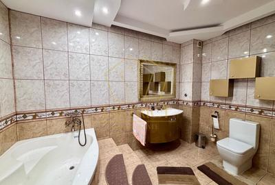 Casă individuală cu 13 camere cu Canalizare în Iosefin - 20