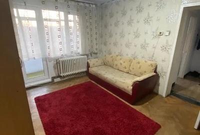 Apartament cu 2 camere, etajul 3/4, zona Podu Ros - 3