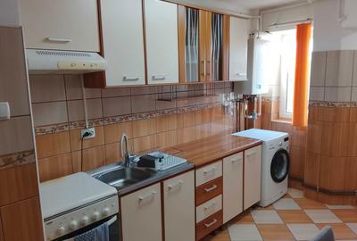 Apartament cu 3 camere semidecomandat în Micro 16 - 6