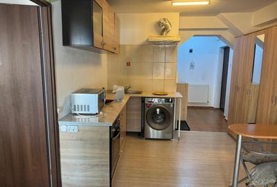 Birou, de 40 mp, în Tomis I - 4