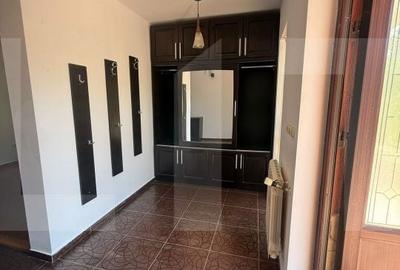 Casă cu 4 camere în Central - 2