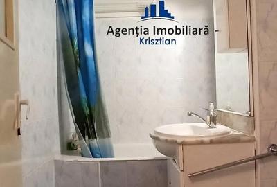 Apartament cu 3 camere decomandat în Micro 16