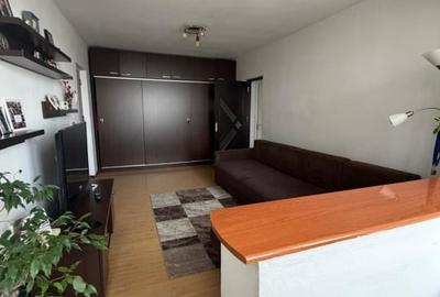 Apartament cu 2 camere semidecomandat, mobilat în Brazda lui Novac