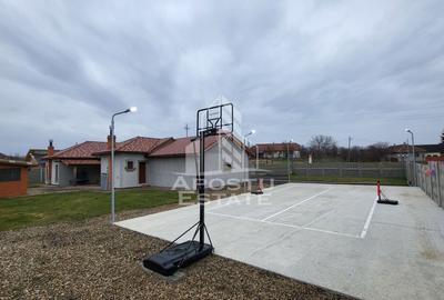 Casa individuala cu 4 camere,2 garaje si teren generos Pischia - 7