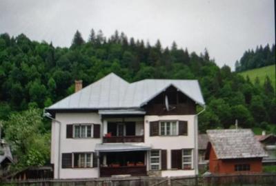 Casă cu 6 camere cu Teren 3000 Mp în Gura Humorului - 9