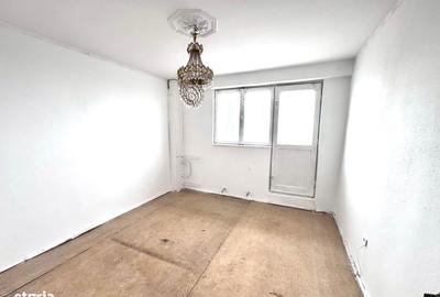 Apartament cu 3 camere decomandat în Faleză