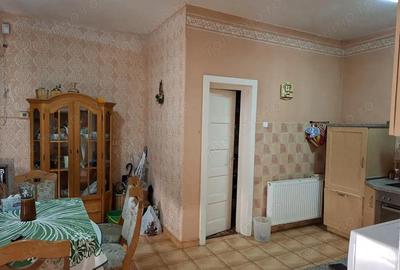 BRASADAS vinde casa P+M 6 cam 227mp teren 11 ari in 14 Mai. BRASADAS vinde casa P+M 6 cam 227mp teren 11 ari in 14 Mai. - 11