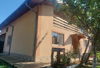 Casă individuală cu 6 camere cu Garaj în Dascălu - 3