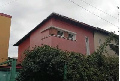 Vilă 6 camere - Vatra Luminoasa