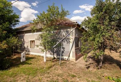 Casa solida cu 4 camere, demisol si garaj - Pecica - 28