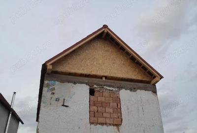 Casă cu Teren 380 Mp în Central - 1