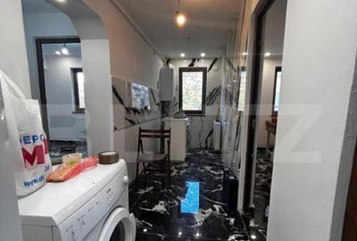 Apartament cu 3 camere, decomandat, etaj 2, zona 9 Mai - 3