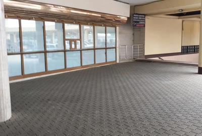 Spațiu comercial, de 35 mp, în Gară - 2