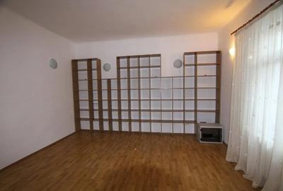 Casa singur curte, gradina mare frumoasa, Eminescu,Tunari - 1