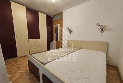 Apartament cu 4 camere decomandat în Complex Studențesc - 1