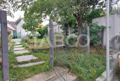 Casa de vanzare care poate fi caminul tau dar si afacerea ta Cisnadie - 37