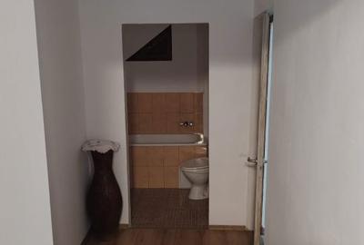 Casă cu 4 camere cu Teren 759 Mp în Central - 6