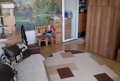 Apartament cu 3 camere decomandat în Călărași - 9