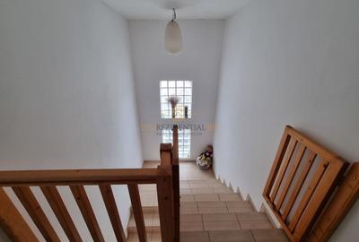 Casă individuală cu 4 camere cu Canalizare în Berceni - 12