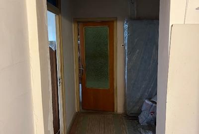Apartament cu 3 camere semidecomandat în Drumul Taberei - 2
