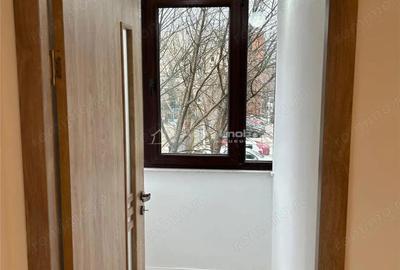 Apartament cu 3 camere decomandat în Calea București - 3