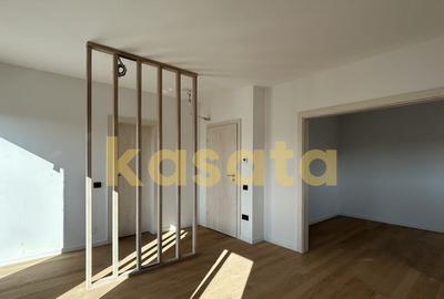 Casă cu 4 camere cu Teren 310 Mp în Balotești