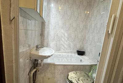 Garsoniera , et.1 , zona Blascovici - 3