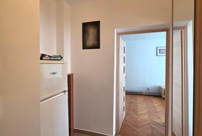 Garsonieră decomandată, mobilată în Titan - 4