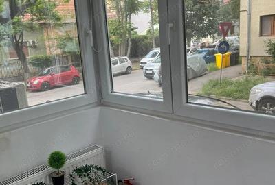 De vanzare Spa?iu comercial 56 mp Intrare din strada + casa scarii - 7