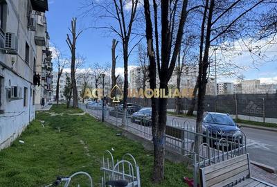 Garsonieră în Titan - 1