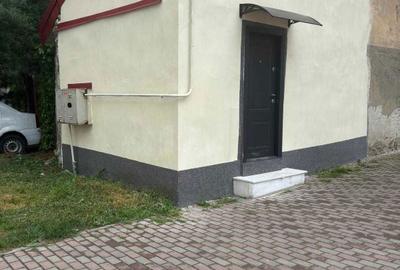 Spațiu comercial, în Central - 3
