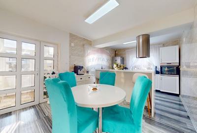 Casă cu 6 camere cu Teren 1075 Mp în Cristian - 3