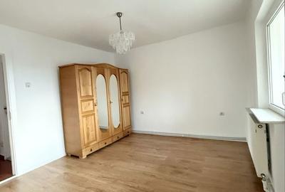 Apartament cu 3 camere decomandat în Apollo - 2