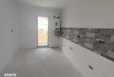 Apartament cu 3 camere decomandat în Nicolina - 14