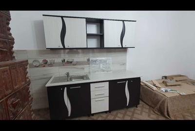 Casă cu 4 camere în Exterior Vest