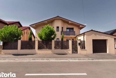 Casă cu 5 camere cu Teren 588 Mp în Sântandrei - 1