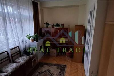 Apartament 3 camere bloc vila zona Garii- Piata Dacia - 7