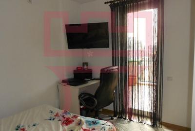 Apartament cu 2 camere semidecomandat, mobilat în Central - 10