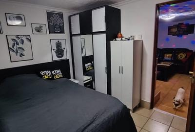 Casă individuală cu 4 camere cu Canalizare în Girocului - 5