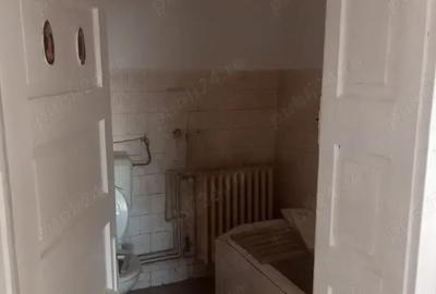 Apartament cu 3 camere decomandat în Central - 3