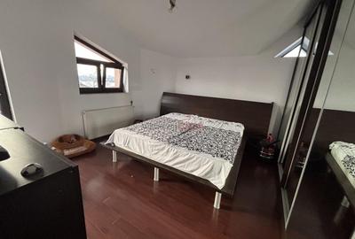 Casă individuală cu 7 camere cu Canalizare în Central - 20