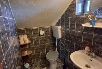 Casă cu 4 camere cu Teren 900 Mp în Central - 3