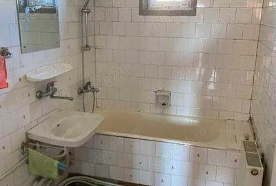 Apartament de vanzare 2 camere , Str Paulesti , et 3 , 62.000 euro neg. - 12