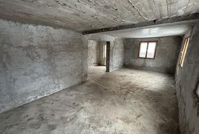 Casă cu 2 camere în Săcel - 6