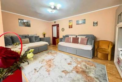 Apartament cu 4 camere decomandat, mobilat în Răcădău