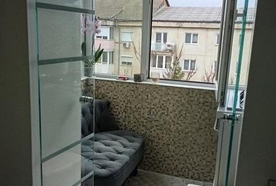 Apartament cu 2 camere decomandat în Nufărul - 7