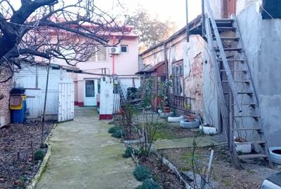 Casa demolabila/ renovabila Popa Nan/Matei Voievod