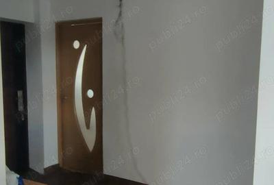 Casă cu 3 camere în Aradului