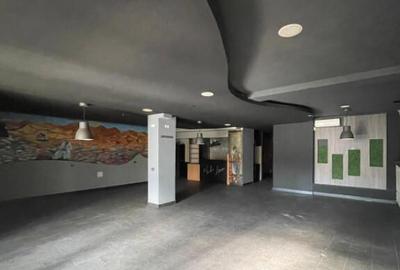 Spa?iu comercial, 142 mp + terasa 40 mp, zona Central - 1