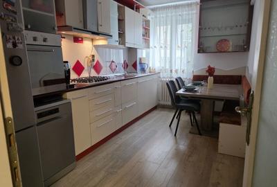 Apartament cu 2 camere decomandat în Rogerius - 3